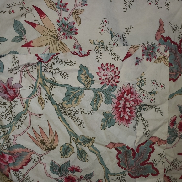 Pottery Barn Pillow Shams Euro Floral Set of 2 - Picture 4 of 8